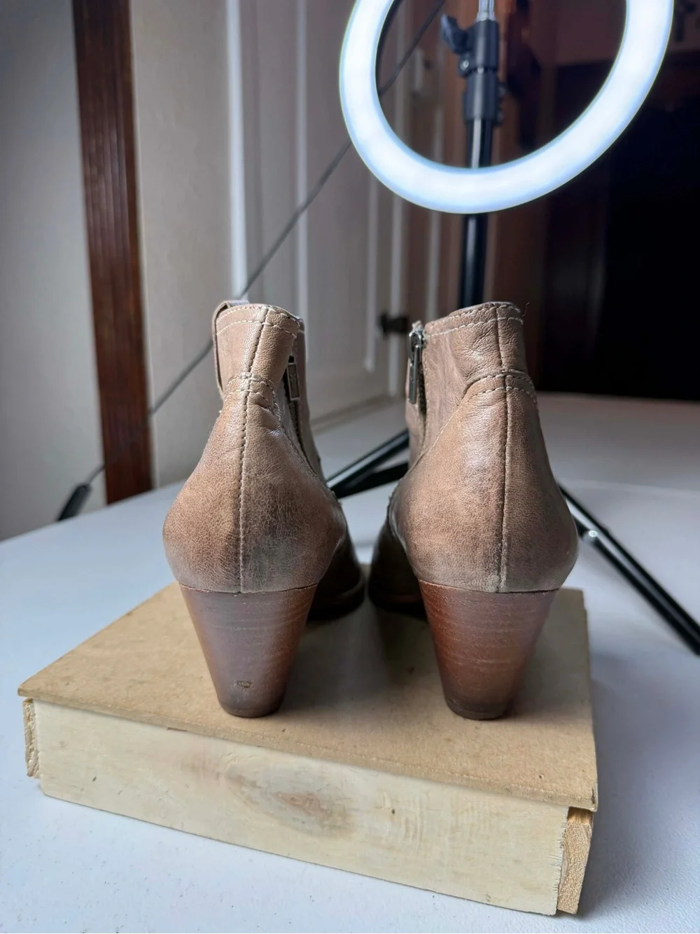 Frye Reina Bootie Sz 8.5 Country Western Style Ash Cowgirl Bar Line Dancing